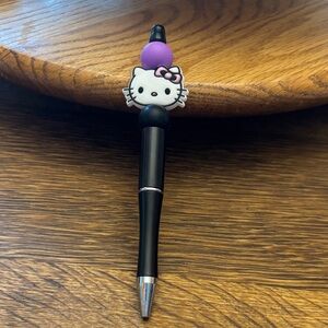Hello Kitty Black and Purple Pen